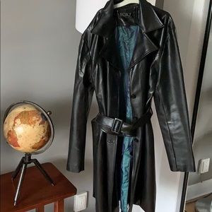 Roxy - Belted long black leather-like coat